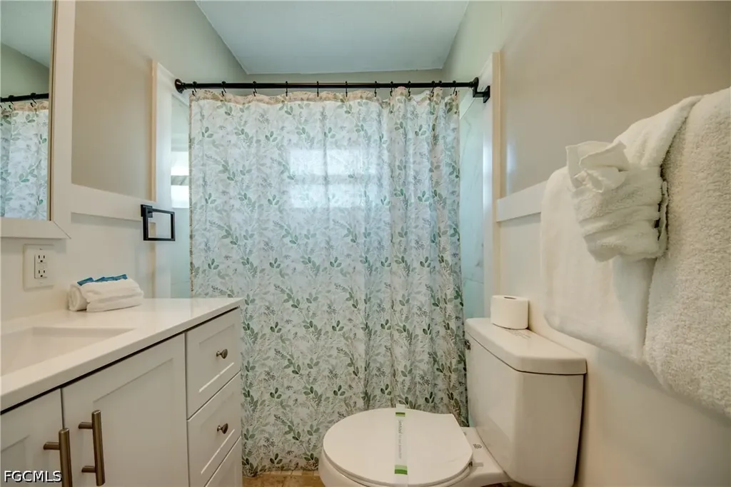 2589 Bayshore Drive Matlacha FL 33993