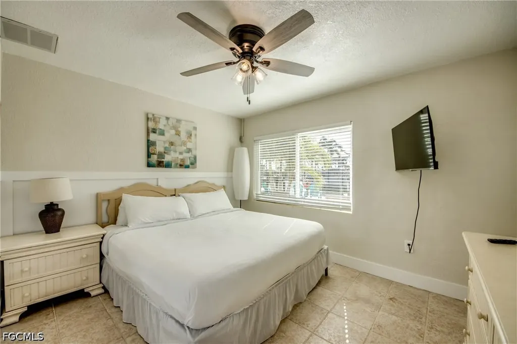 2589 Bayshore Drive Matlacha FL 33993
