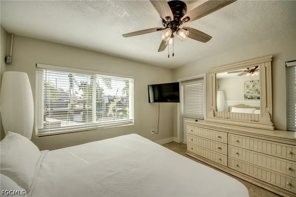 2589 Bayshore Drive Matlacha FL 33993