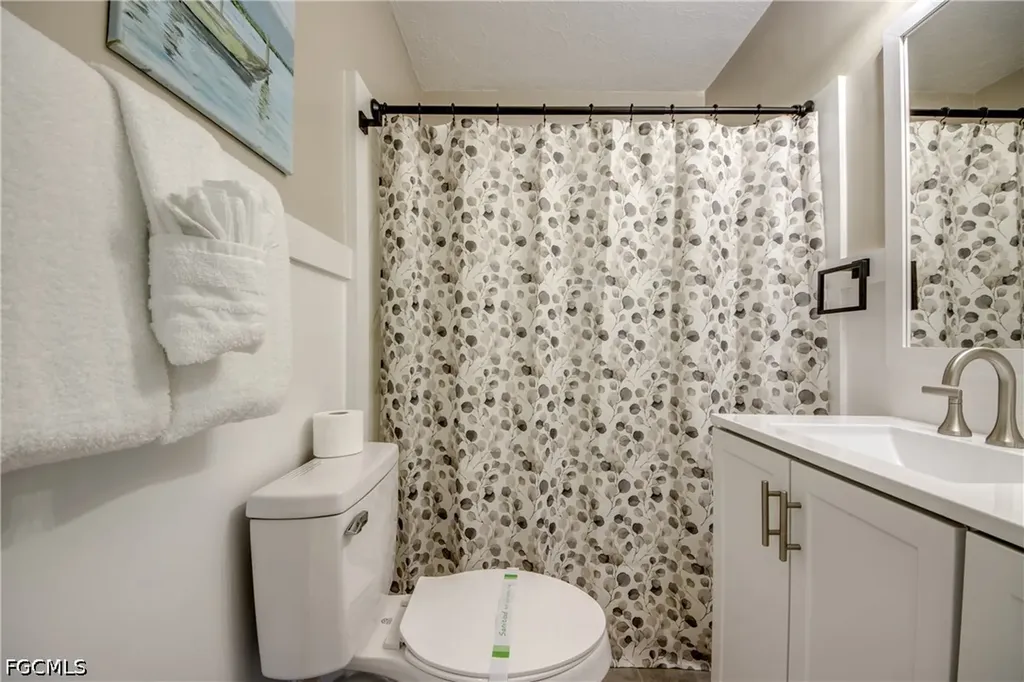 2589 Bayshore Drive Matlacha FL 33993