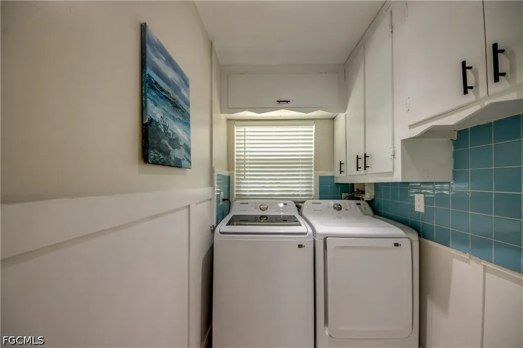 2589 Bayshore Drive Matlacha FL 33993