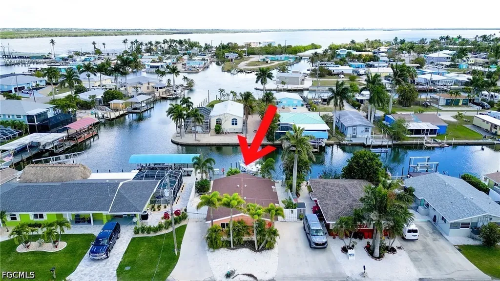 2589 Bayshore Drive Matlacha FL 33993