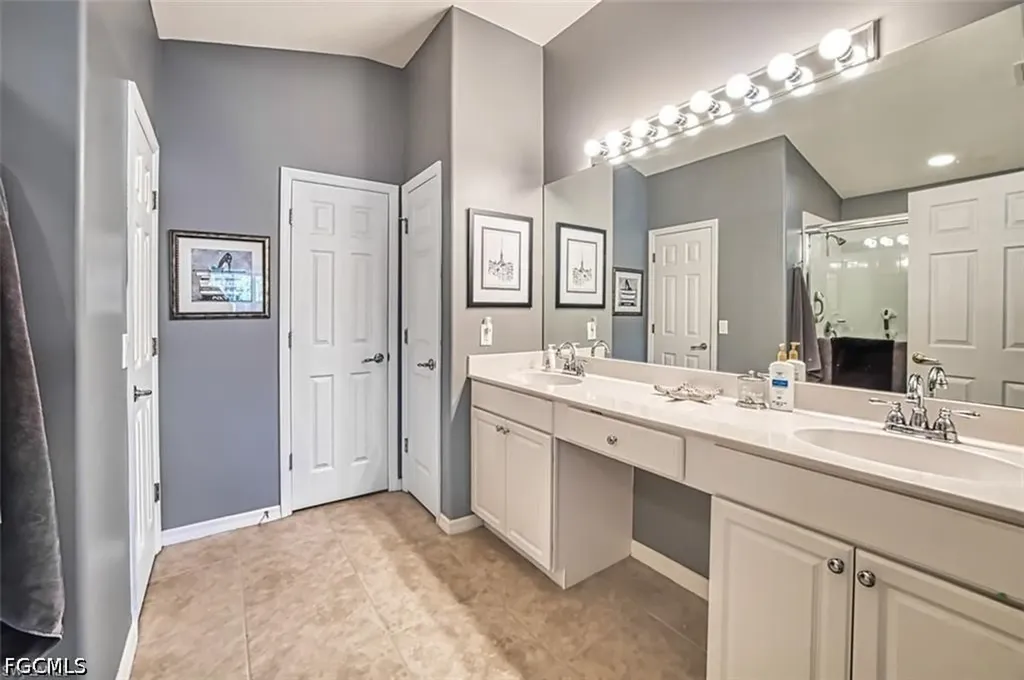 10092 Oakhurst Way Fort Myers FL 33913