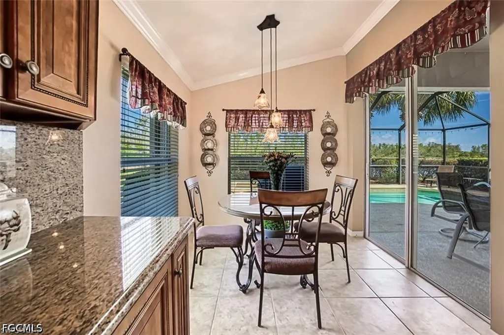 10092 Oakhurst Way Fort Myers FL 33913