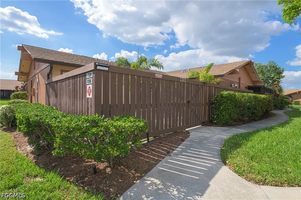 17334 Birchwood Lane Fort Myers FL 33908