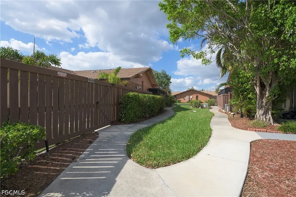 17334 Birchwood Lane Fort Myers FL 33908