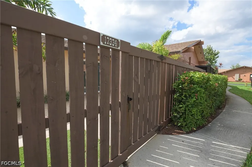 17334 Birchwood Lane Fort Myers FL 33908