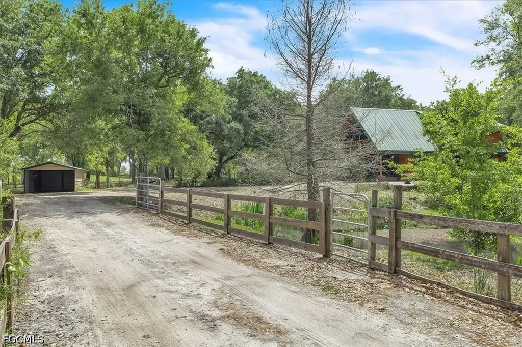 1807 NW Owens Avenue Arcadia FL 34266