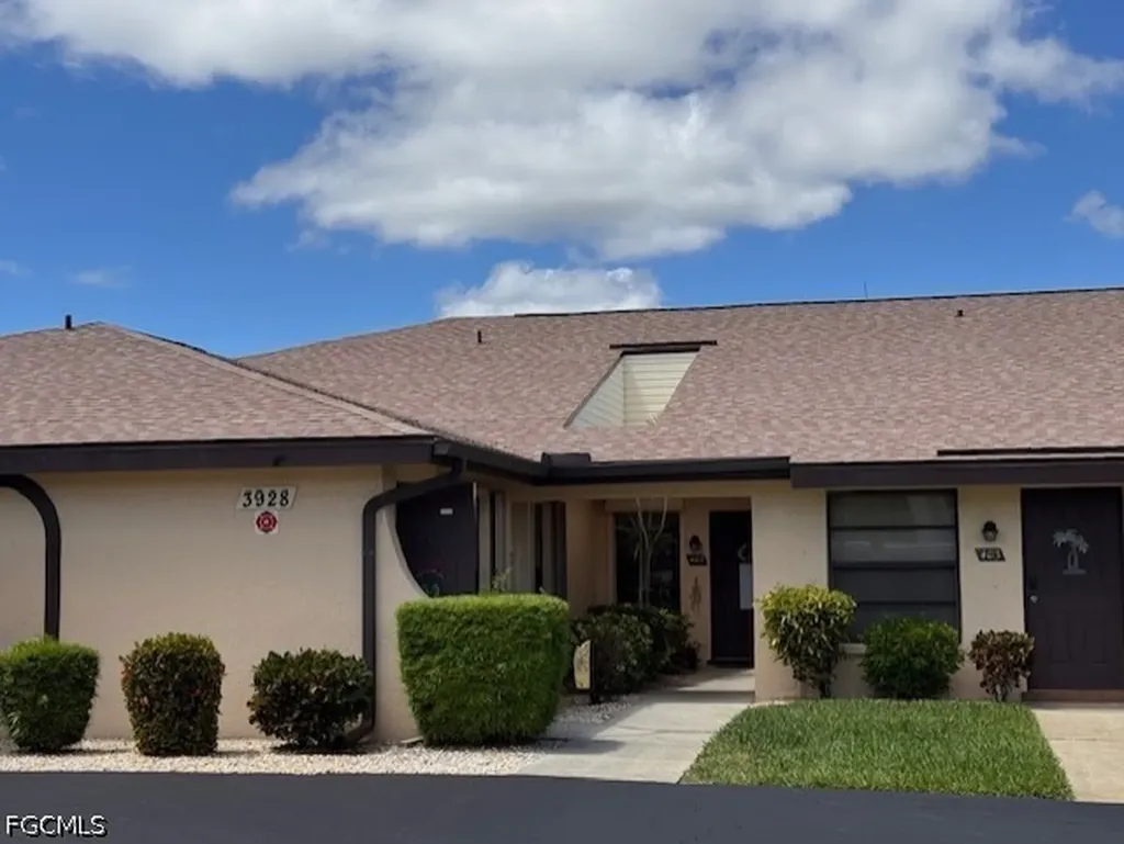 3928 SE 11th Place Cape Coral FL 33904