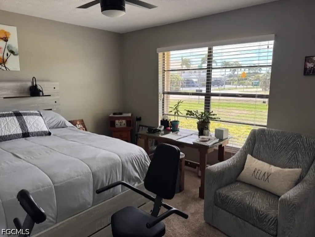3928 SE 11th Place Cape Coral FL 33904