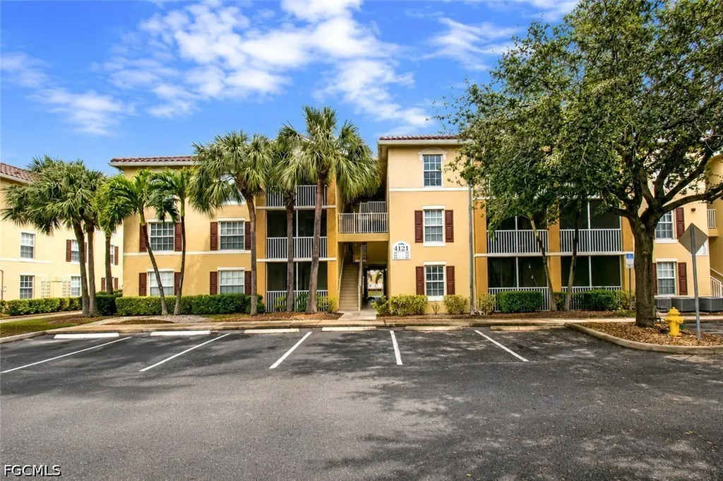 4121 Residence Drive Fort Myers FL 33901