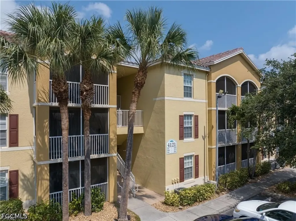 4121 Residence Drive Fort Myers FL 33901