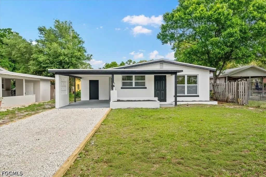 2215 South Street Fort Myers FL 33901