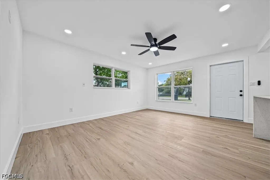 2215 South Street Fort Myers FL 33901