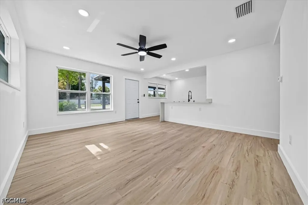 2215 South Street Fort Myers FL 33901
