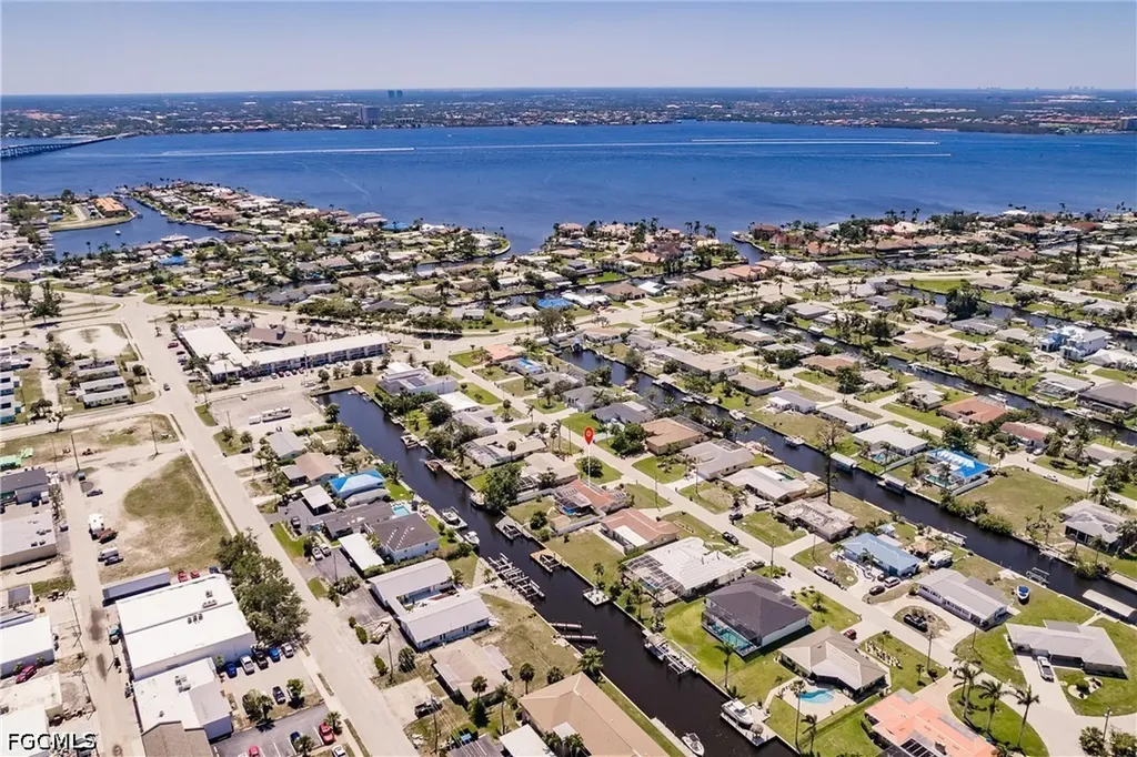1437 Vendome Court Cape Coral FL 33904