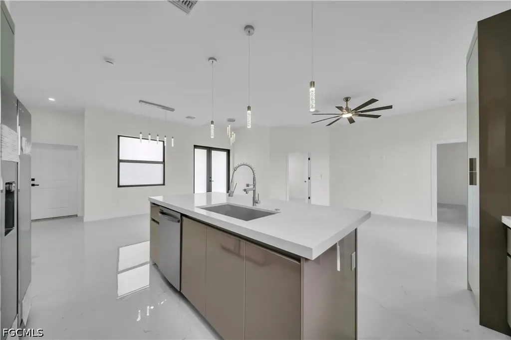 513 NW 25th Terrace Cape Coral FL 33993