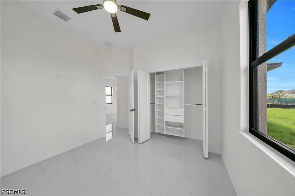 513 NW 25th Terrace Cape Coral FL 33993