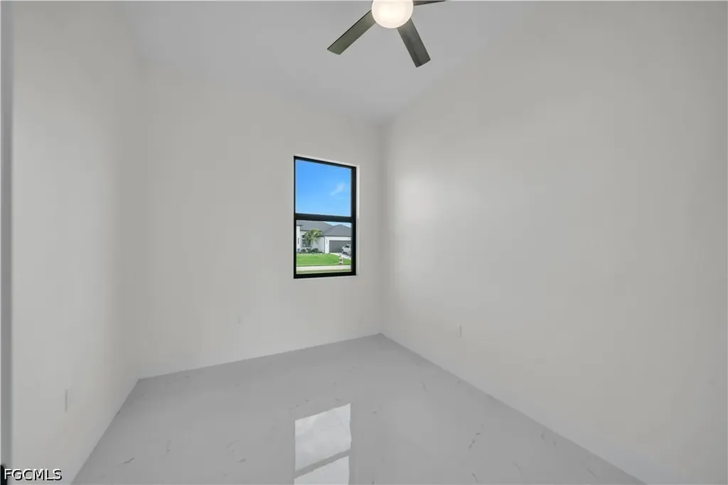 513 NW 25th Terrace Cape Coral FL 33993