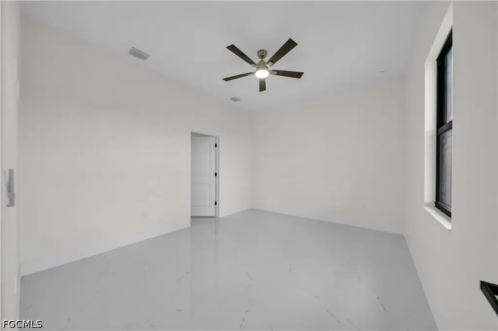 513 NW 25th Terrace Cape Coral FL 33993