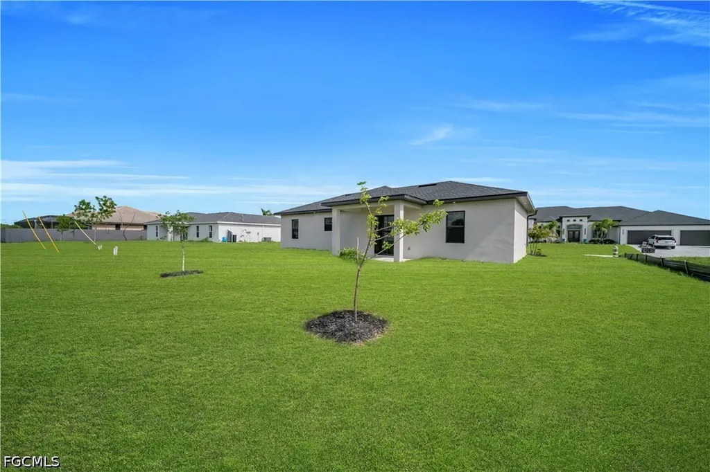 513 NW 25th Terrace Cape Coral FL 33993