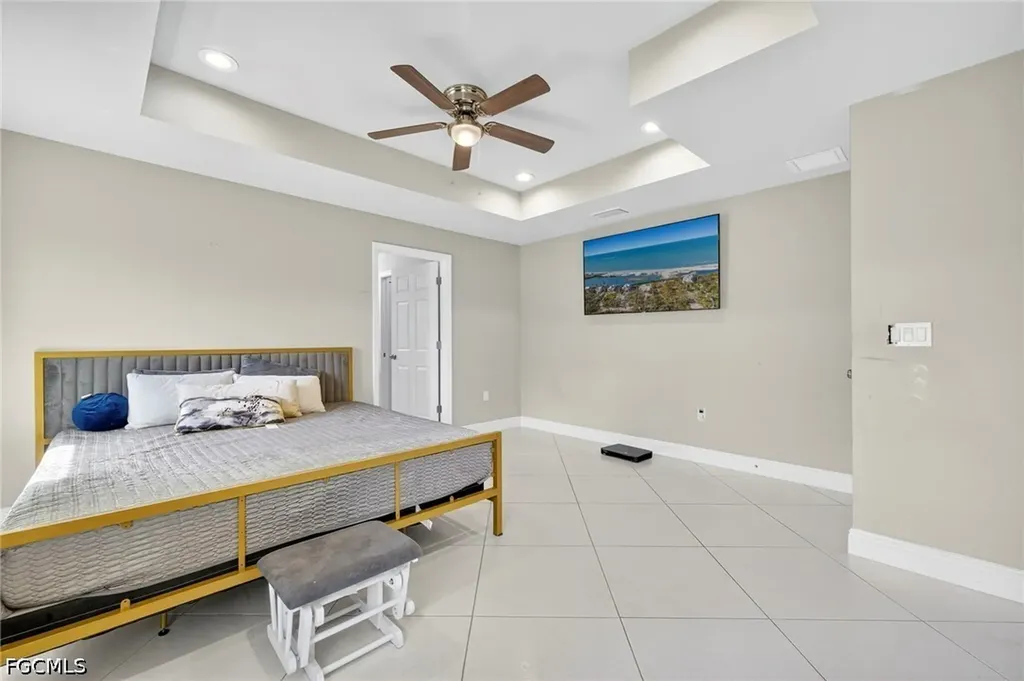 872 Carbon Street E Lehigh Acres FL 33974