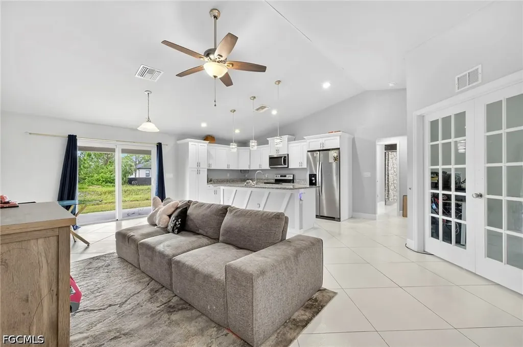 872 Carbon Street E Lehigh Acres FL 33974