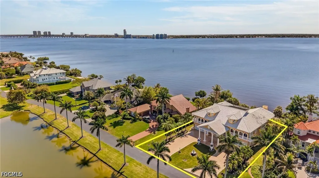 12470 Panasoffkee Drive North Fort Myers FL 33903