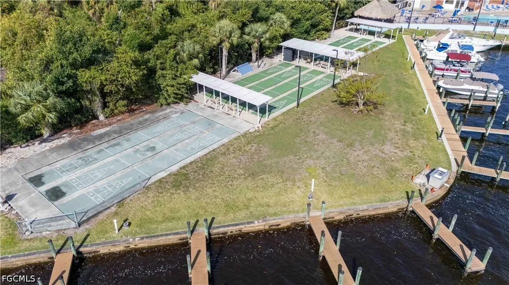 5655 Captain John Smith Loop North Fort Myers FL 33917