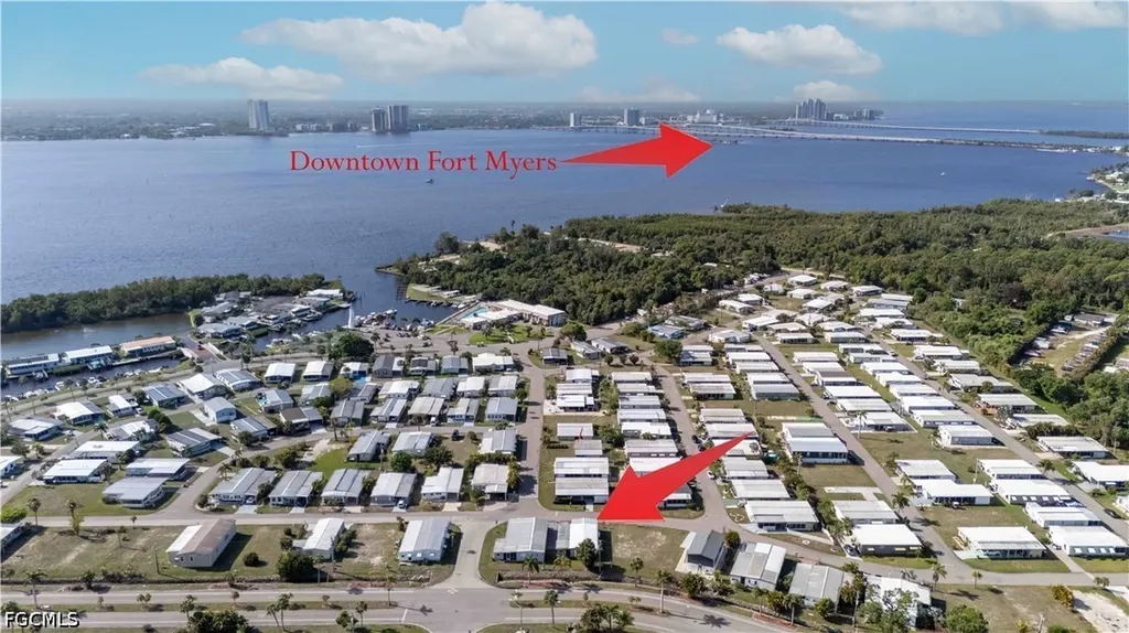 5655 Captain John Smith Loop North Fort Myers FL 33917