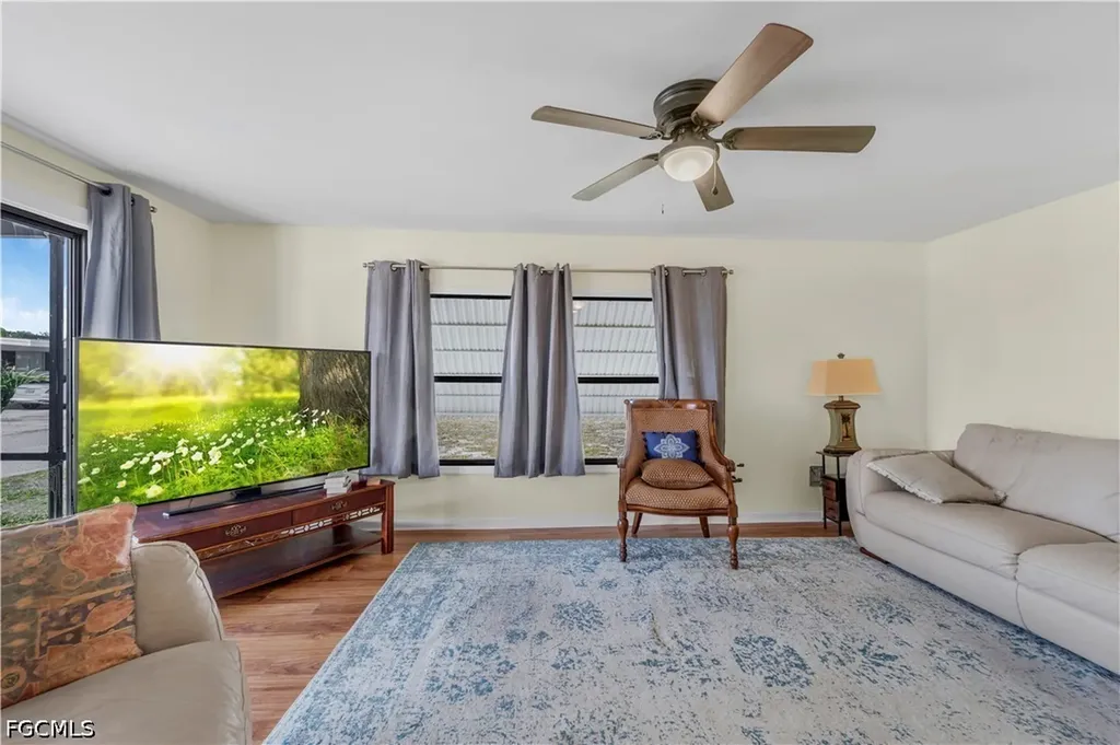 5655 Captain John Smith Loop North Fort Myers FL 33917