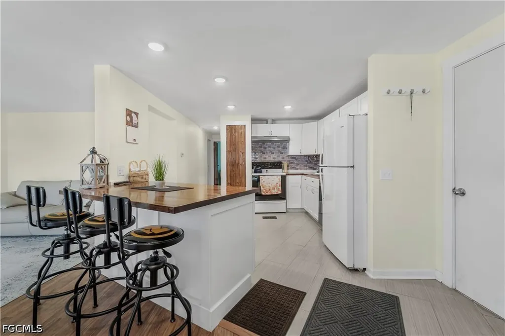 5655 Captain John Smith Loop North Fort Myers FL 33917