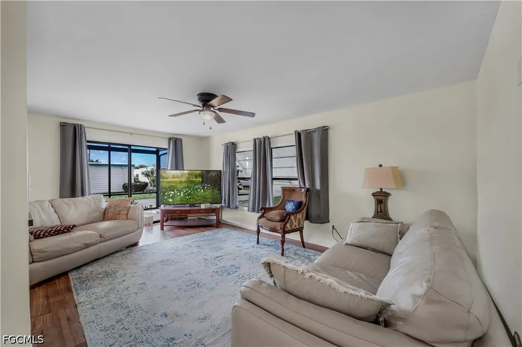 5655 Captain John Smith Loop North Fort Myers FL 33917
