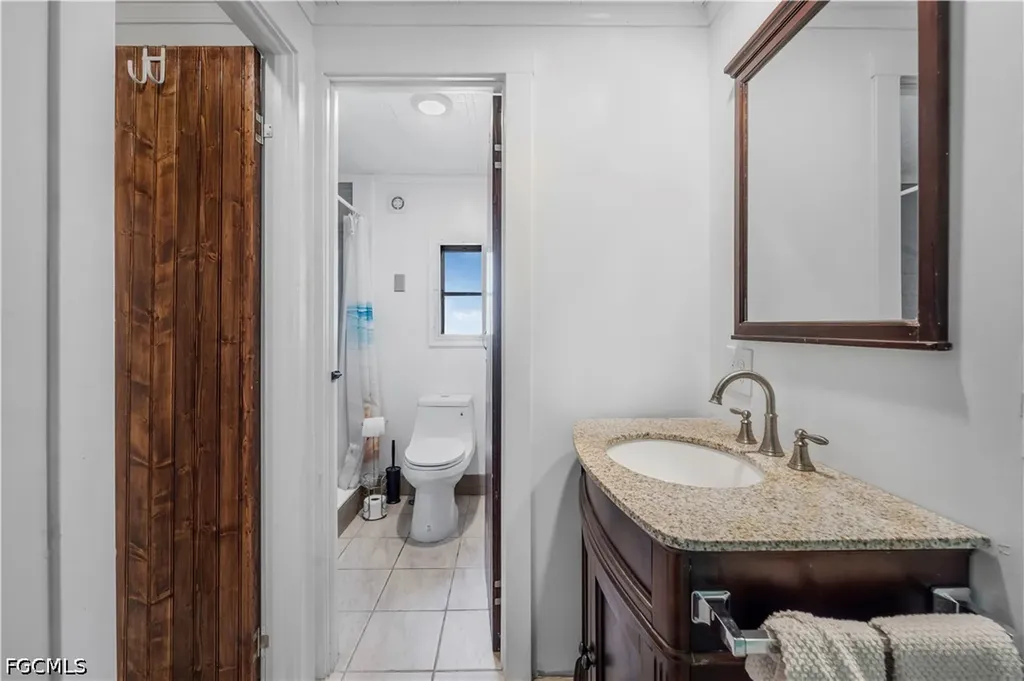 5655 Captain John Smith Loop North Fort Myers FL 33917