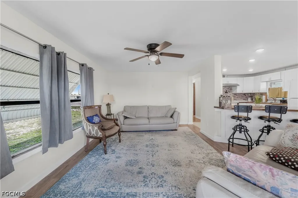 5655 Captain John Smith Loop North Fort Myers FL 33917