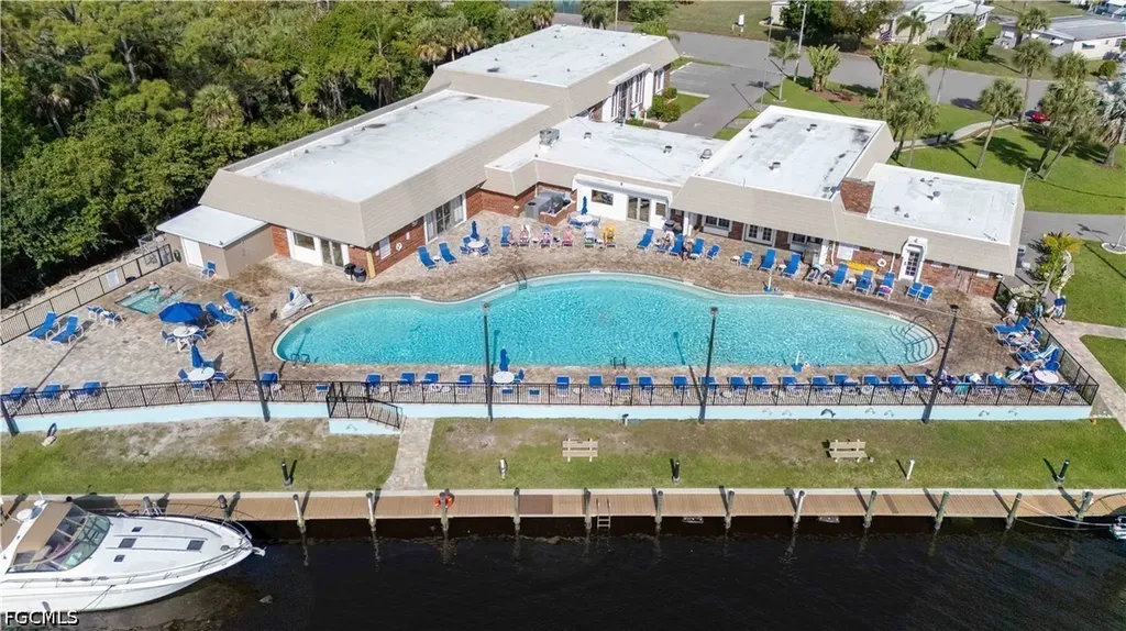 5655 Captain John Smith Loop North Fort Myers FL 33917