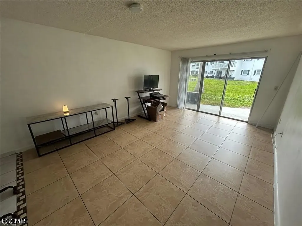 3704 Broadway Fort Myers FL 33901