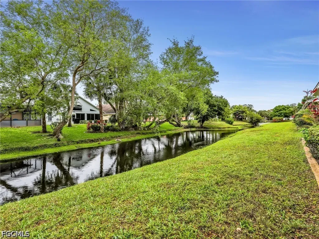 840 Pangola Drive W North Fort Myers FL 33903