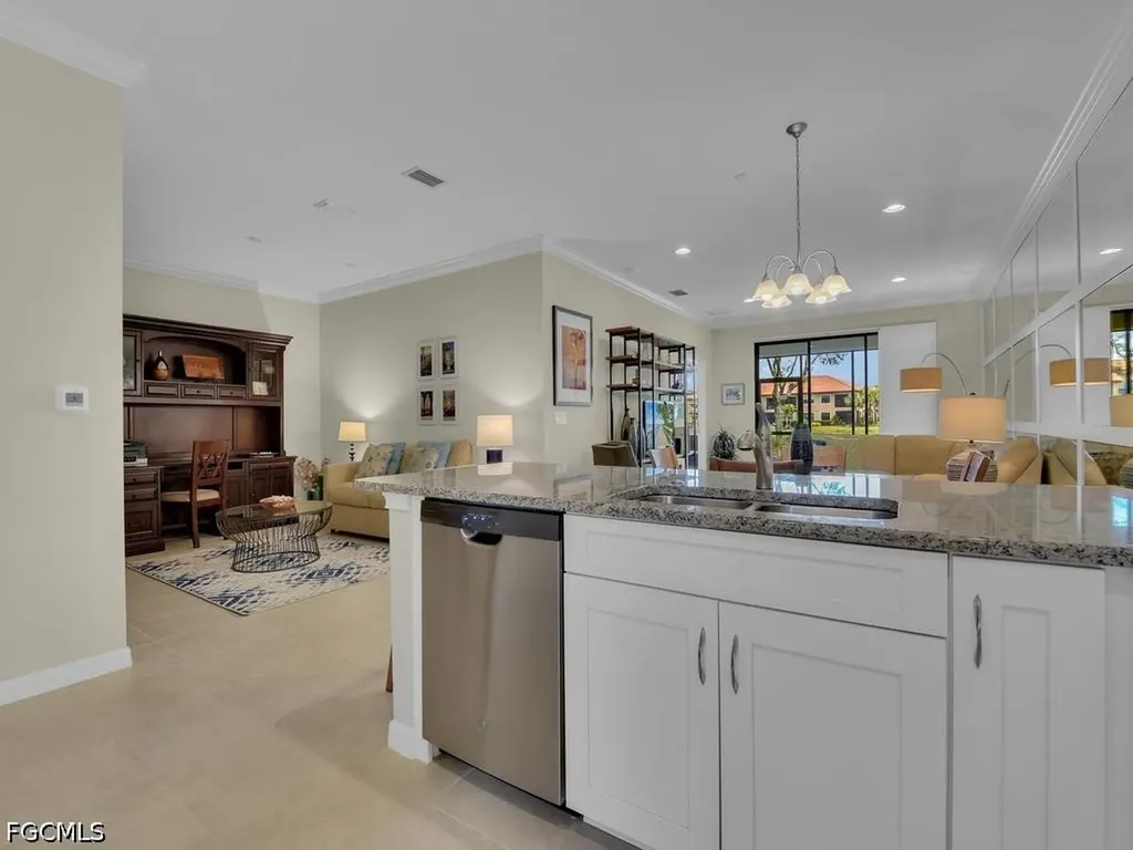 9366 Pocida Court Naples FL 34119