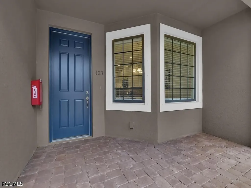 9366 Pocida Court Naples FL 34119