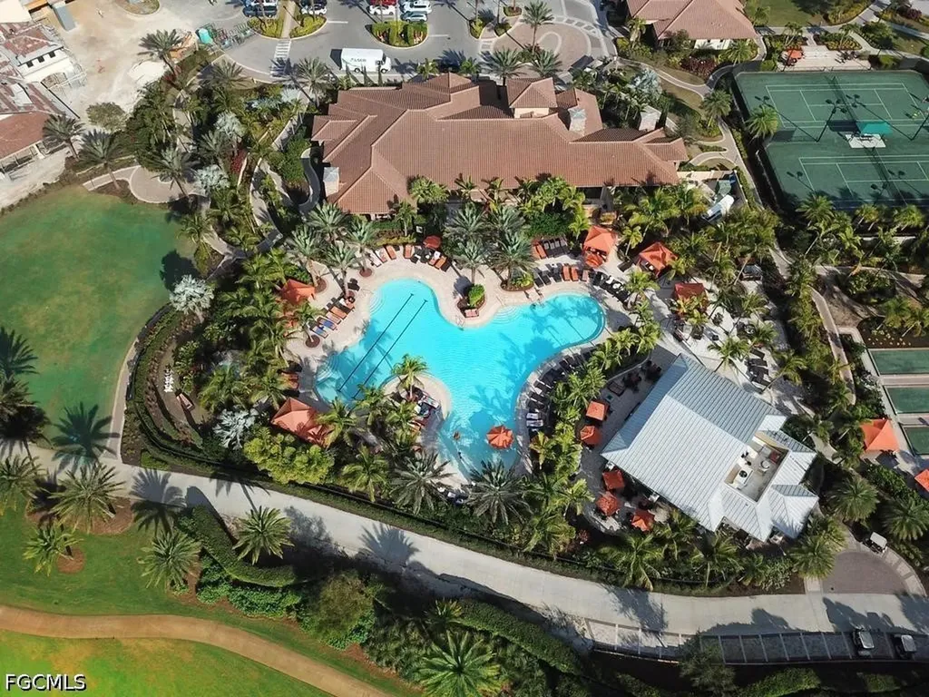 9366 Pocida Court Naples FL 34119