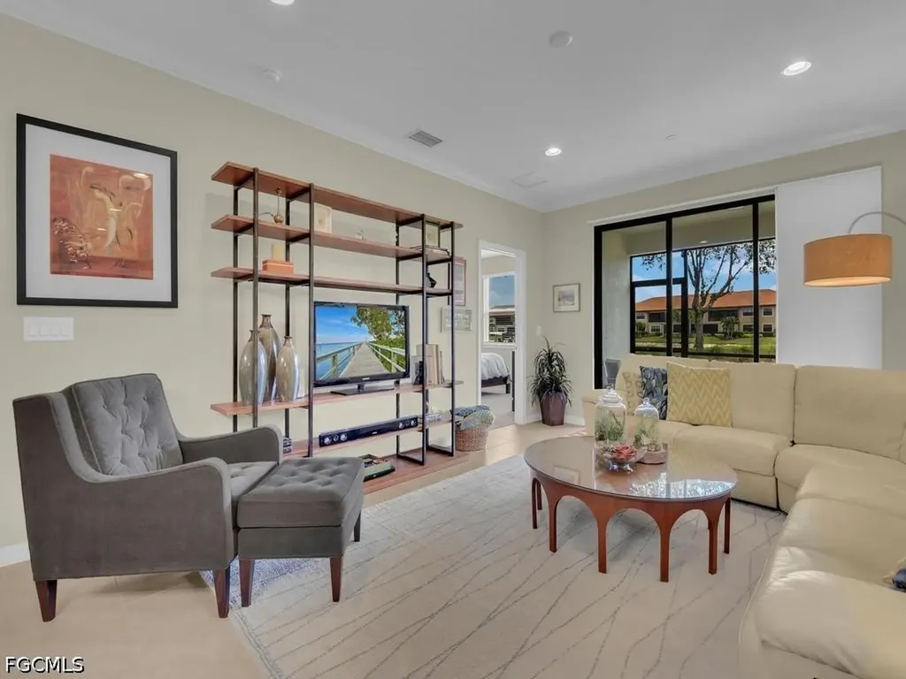 9366 Pocida Court Naples FL 34119