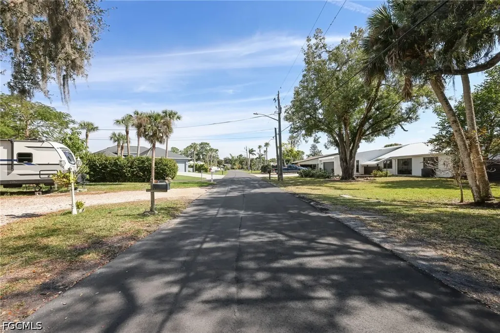 13529 Island Road Fort Myers FL 33905