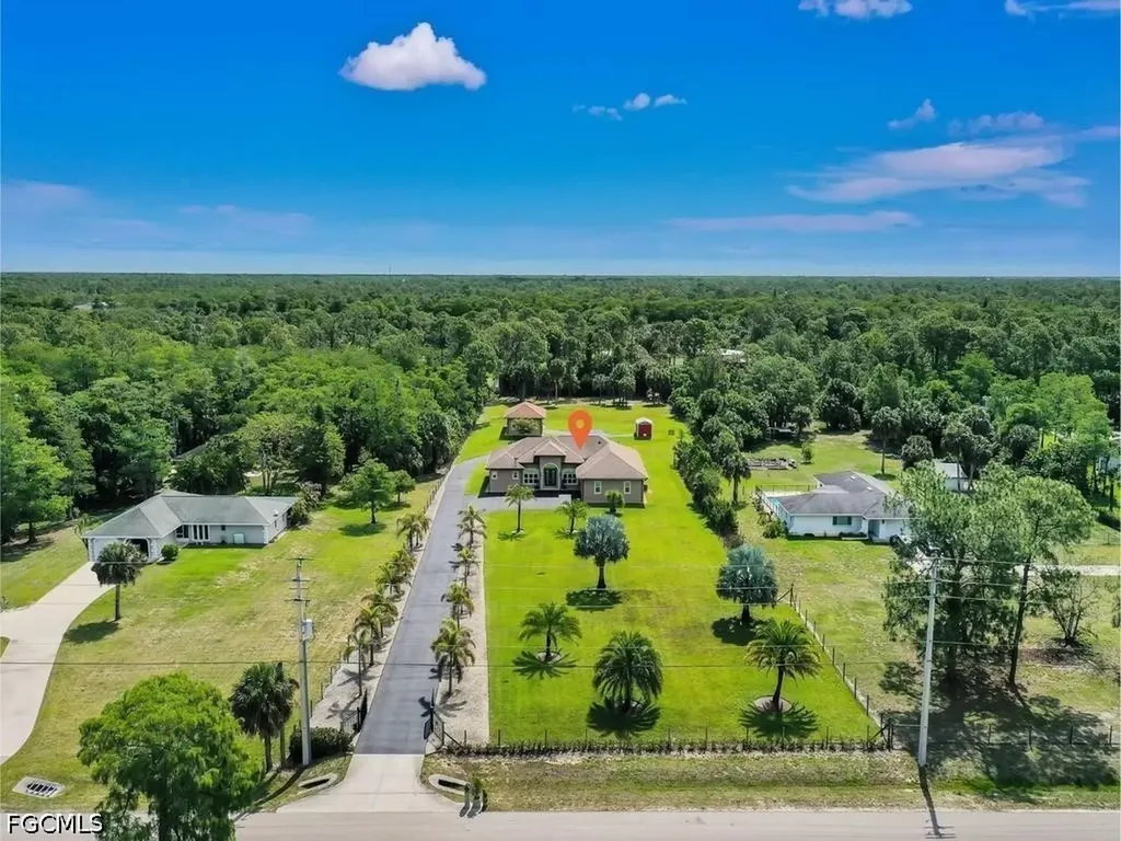 280 23rd Street SW Naples FL 34117