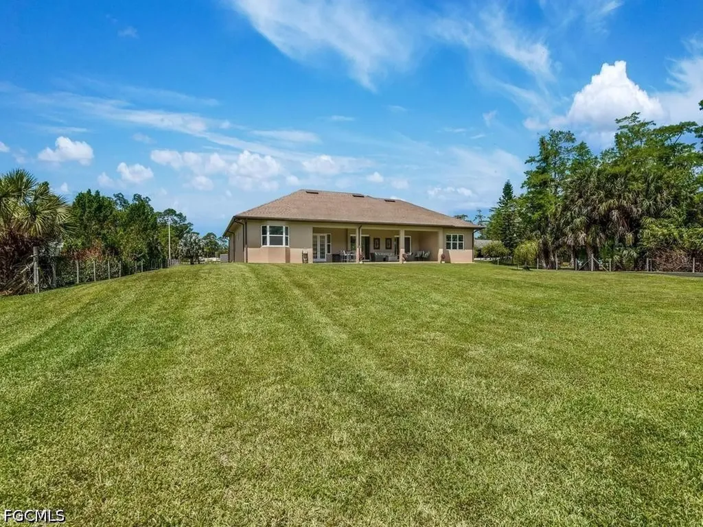 280 23rd Street SW Naples FL 34117