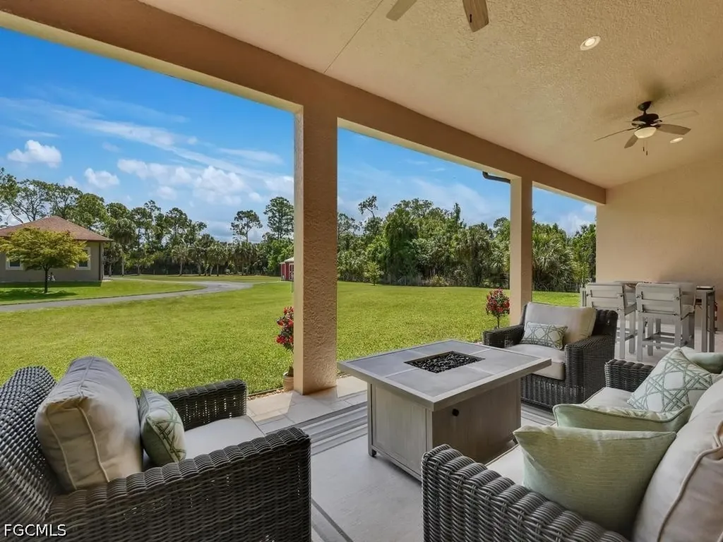 280 23rd Street SW Naples FL 34117