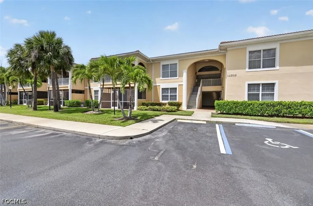 12505 Mcgregor Boulevard Fort Myers FL 33919