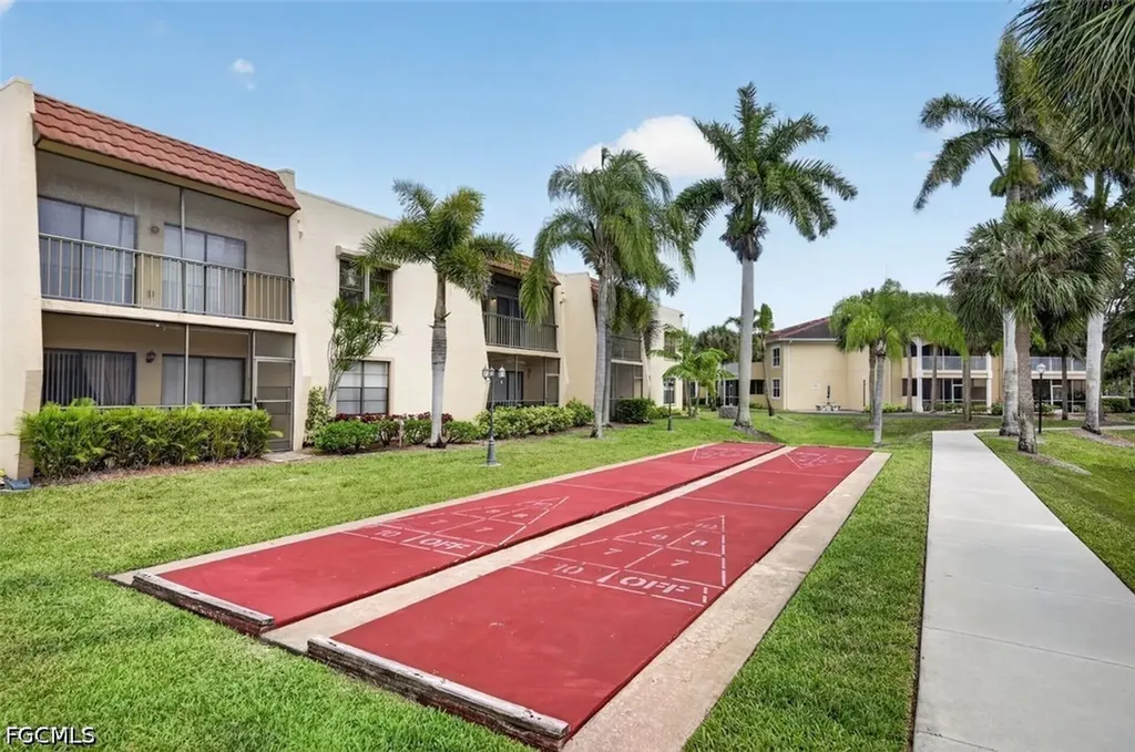 12505 Mcgregor Boulevard Fort Myers FL 33919