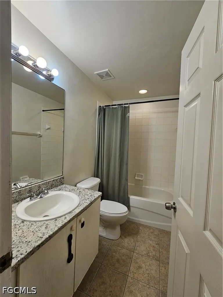 4104 Bellasol Circle Fort Myers FL 33916