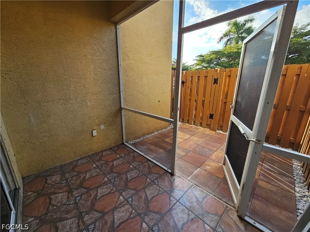 4104 Bellasol Circle Fort Myers FL 33916